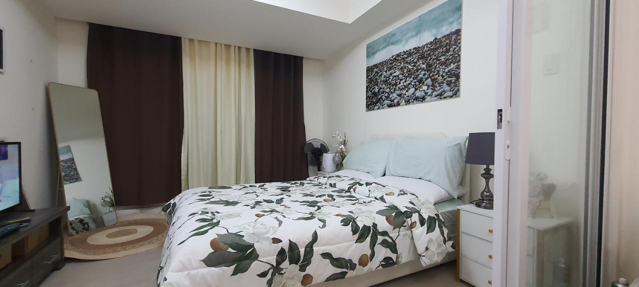 Jn Condotel The Azure Urban Resort Residences Paranaque City Екстер'єр фото