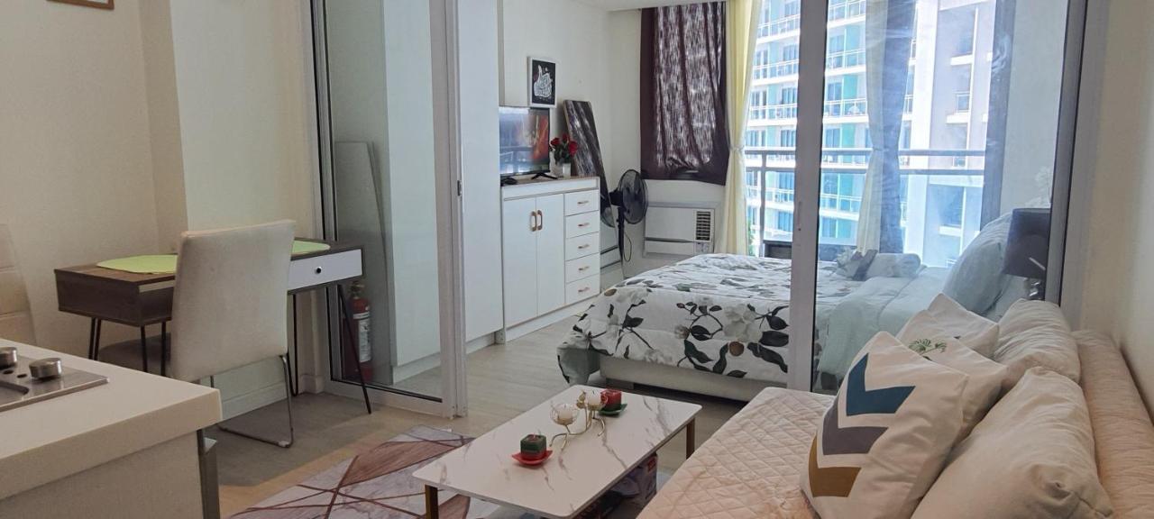 Jn Condotel The Azure Urban Resort Residences Paranaque City Екстер'єр фото